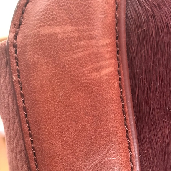 Pour La Victoire Burgundy Butler Tote Bag - Picture 4 of 7